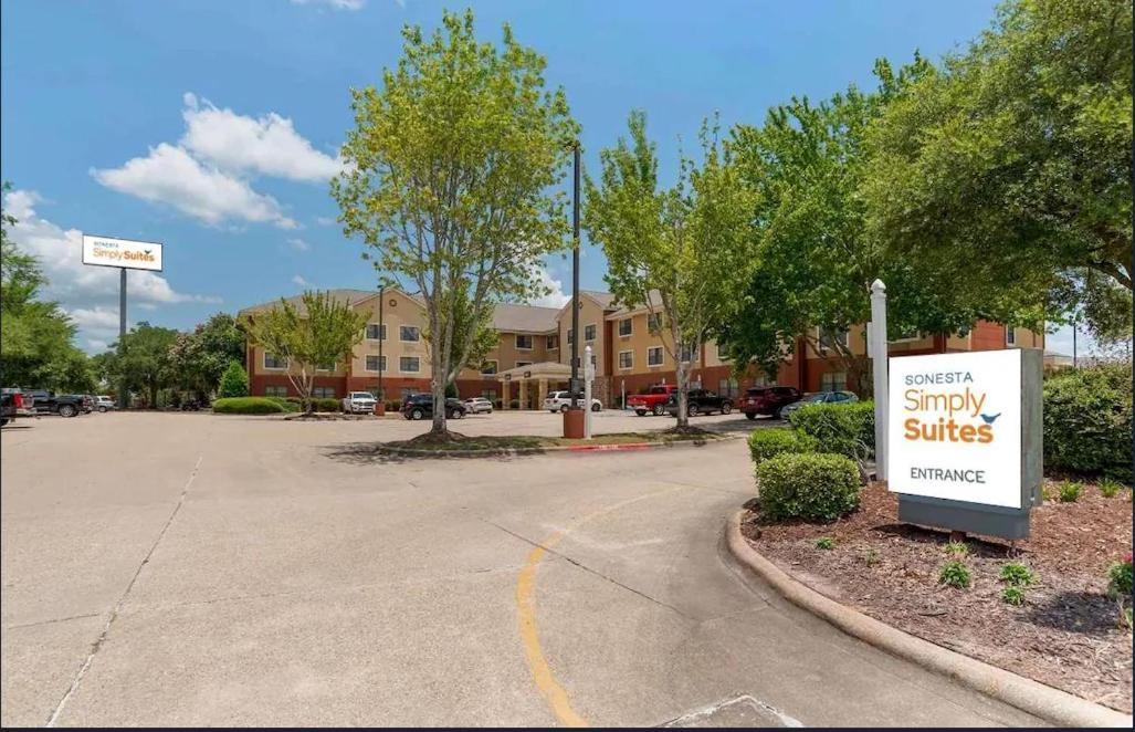 Sonesta Simply Suites Lafayette Airport Exterior foto